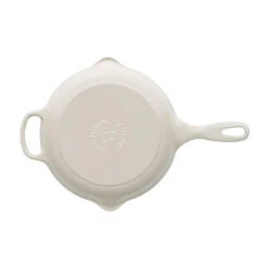 Le Creuset Skillet Koekenpan ø 23 Cm Gietijzer Meringue 4 Le Creuset Skillet Koekenpan ø 23 Cm Gietijzer Meringue -Le Creuset 20182237160422 le creuset signature cast iron round skillet 23cm meringue 2