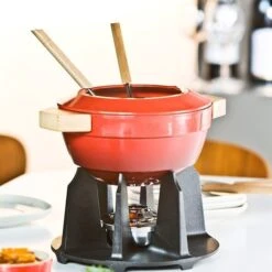 Le Creuset Fondueset Met Houten Handgrepen 2 Liter Gietijzer Kersrood -Le Creuset fondueset houtengrepen 01