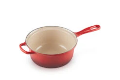 Le Creuset 2-in-1 Steelpan 2,3 Liter ø 22 Cm Gietijzer Kersrood -Le Creuset lc 20200512 fr ps fs 25044220602460 004