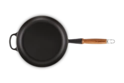 Le Creuset Koekenpan Rond Met Open Greep ø 26 Cm Gietijzer Mat Zwart 5 Le Creuset Koekenpan Rond Met Open Greep ø 26 Cm Gietijzer Mat Zwart -Le Creuset lc 20210721 hl ps fs 20258260000422 004 1