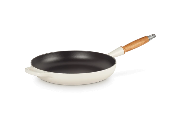 Le Creuset koekenpan rond met open greep ø 28 cm gietijzer meringue Le Creuset Koekenpan Rond Met Open Greep ø 28 Cm Gietijzer Meringue -Le Creuset lc 20210721 hl ps fs 20258287160422 001 1