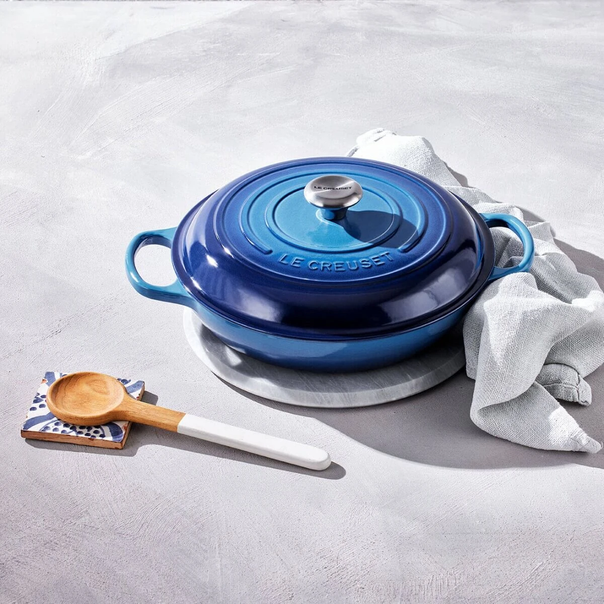 Le Creuset multifunctionele braadpan 3,2 liter ø 30 cm gietijzer Azure Le Creuset Multifunctionele Braadpan 3,2 Liter ø 30 Cm Gietijzer Azure -Le Creuset multi4 1