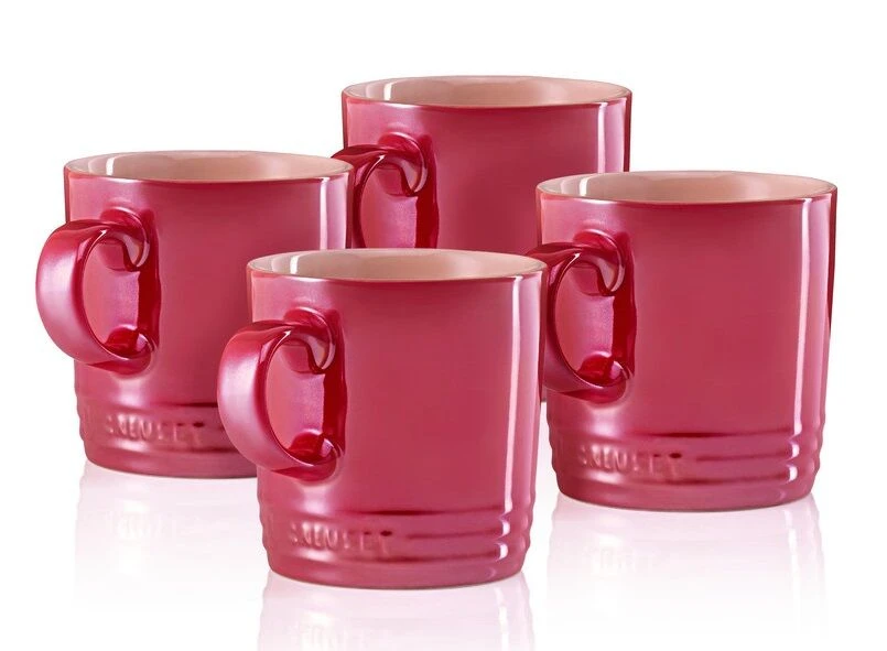 Le Creuset Metallics mok 350 ml aardewerk kersrood 4 stuks Le Creuset Metallics Mok 350 Ml Aardewerk Kersrood 4 Stuks -Le Creuset rs8759 lc 20190108 de ps 50198 2 scr