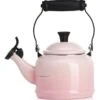 Le Creuset Demi Fluitketel 1,1 Liter Staal Shell Pink 1 Le Creuset Demi Fluitketel 1,1 Liter Staal Shell Pink -Le Creuset rs8934 40103027770000 scr