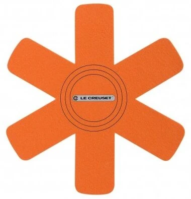 Le Creuset Les Forgées pannenbeschermer oranje 3 stuks Le Creuset Les Forgées Pannenbeschermer Oranje 3 Stuks -Le Creuset tava koruyucusu 3 adet le creuset 95003440090300