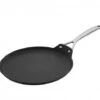 Le Creuset Les Forgées TNS Crêpepan ø 24 Cm Aluminium 2 Le Creuset Les Forgées TNS Crêpepan ø 24 Cm Aluminium -Le Creuset toughened non stick crepe pan 24cm black le creuset